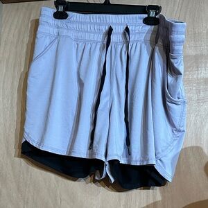 Livi Active Light lavender Athletic Shorts